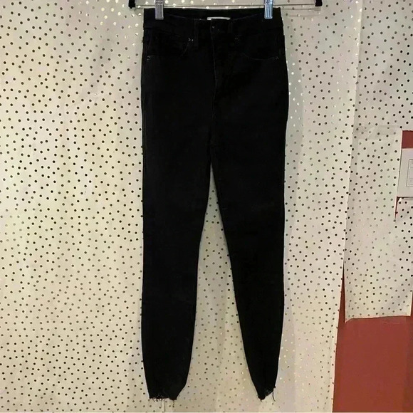 Good American Good Waist Crop Jeans - Picture 2 of 10
